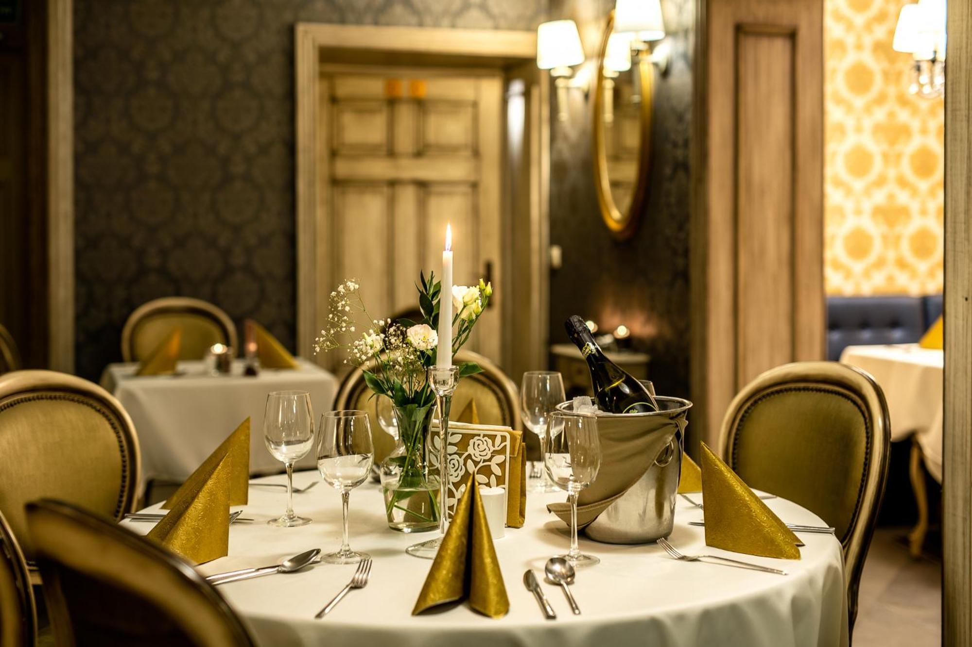 Berberys Park Hotel Kazimierz Dolny Esterno foto