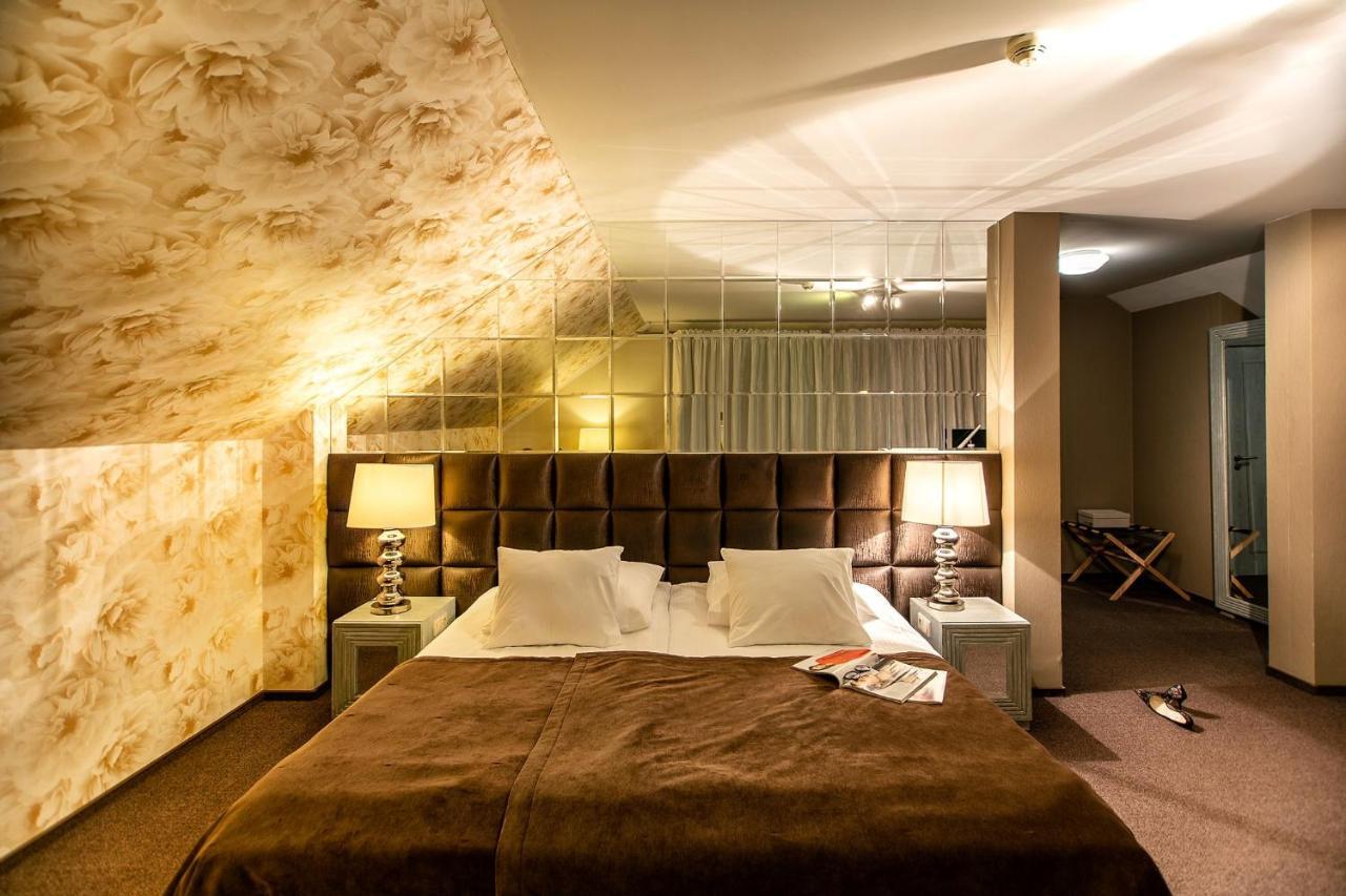 Berberys Park Hotel Kazimierz Dolny Esterno foto